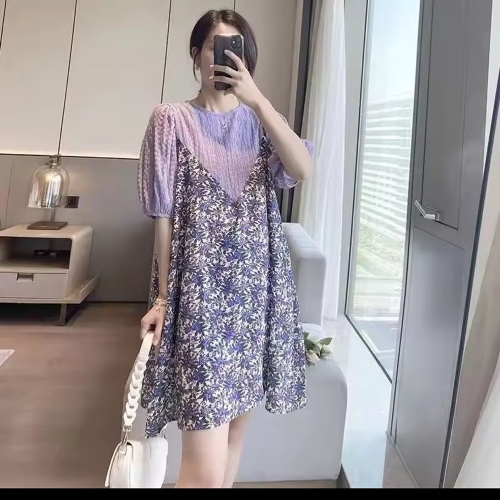 Chic Floral Midi Dress in Purple and Blue